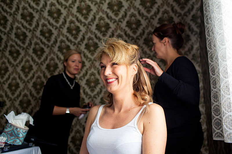 Braut-mit-schönen-Haaren