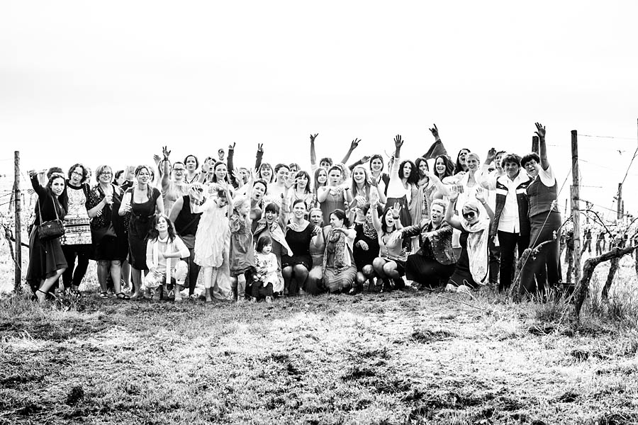 Bild von allen Frauen auf einer Hochzeit - Gruppenfoto