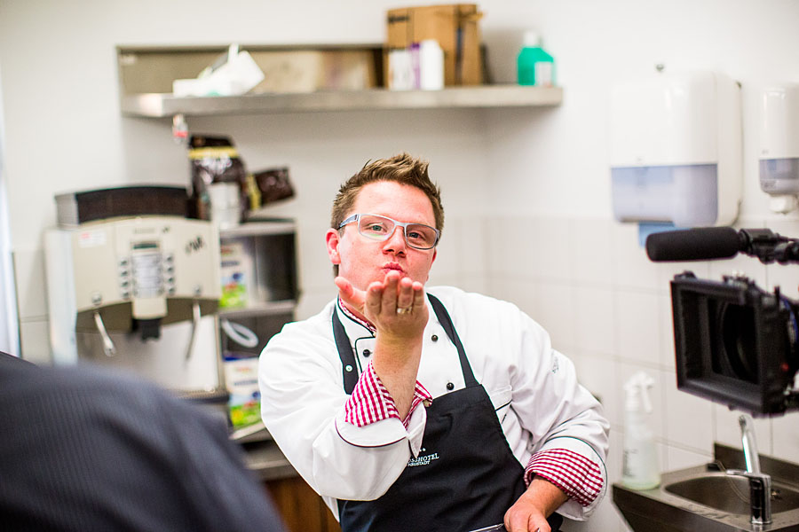 Marcus Läebe Schlosshotel Bad Neustadt während der Arbeit