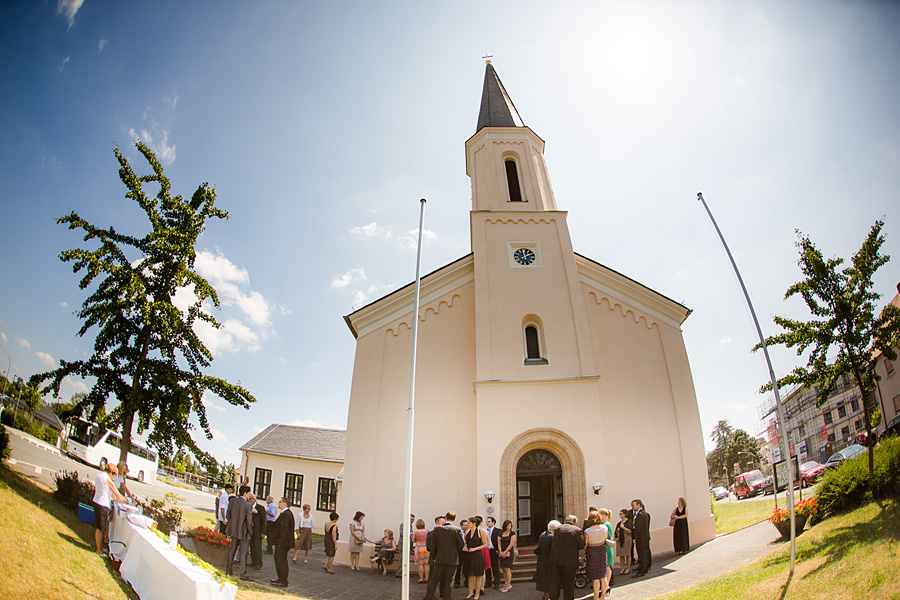 Fisheye Bild von der Kirche in Seligenstadt - Hochzeit