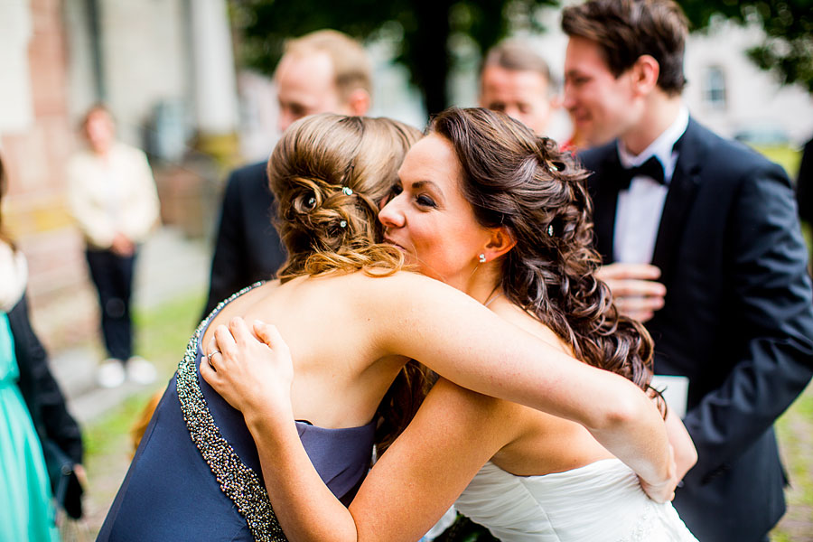 Gratulation nach der Kirche Hochzeit