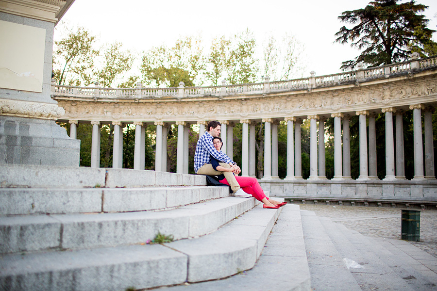 Paarfotos in Madrid, wundervolle Paarfotos verliebt