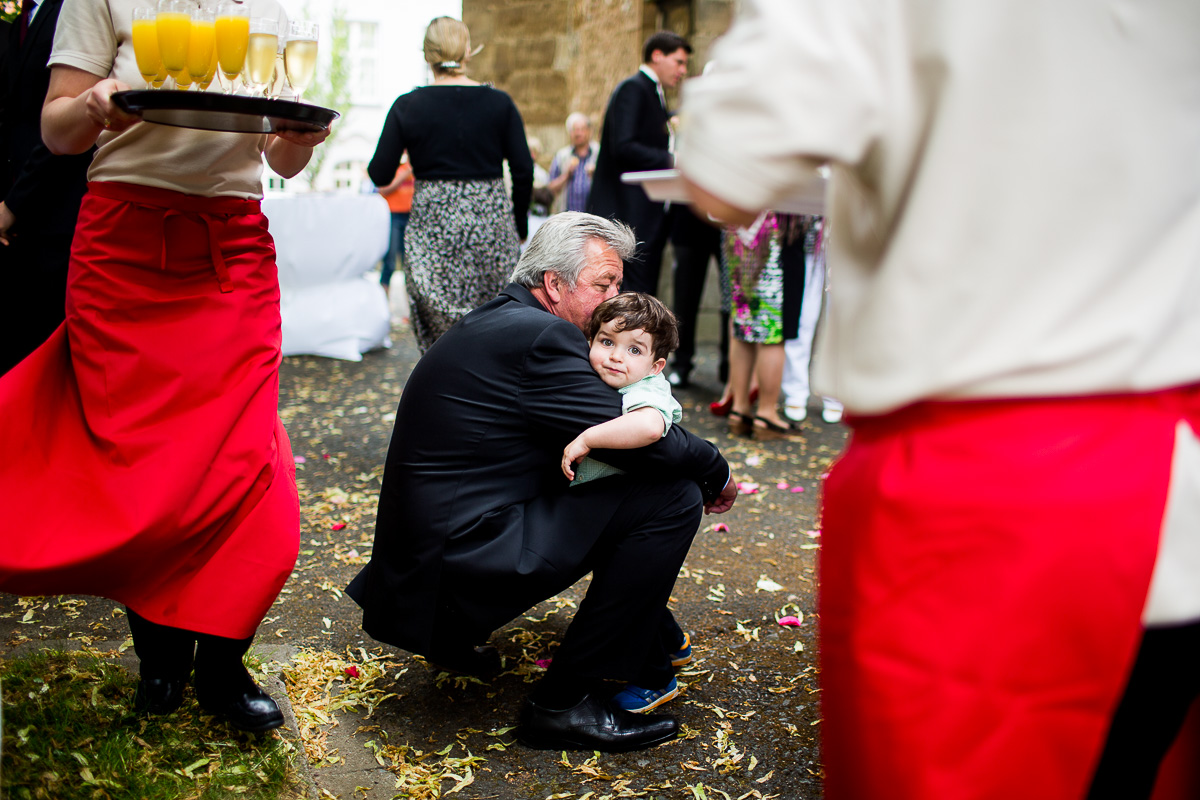 Kinder an Hochzeit