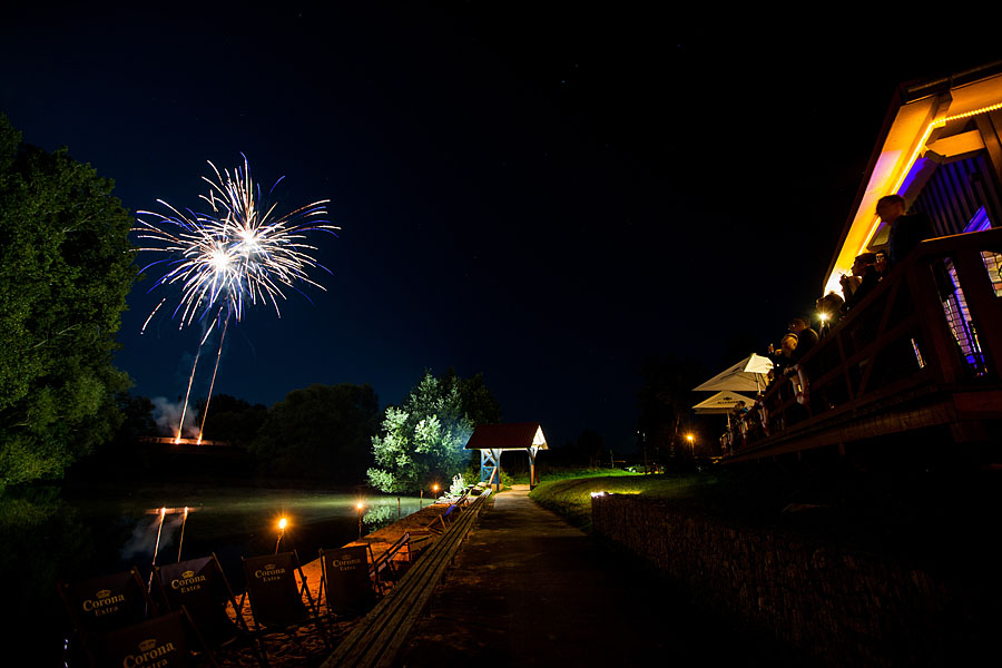 Hochzeitsfotograf Bad Hersfeld im Pier 1 Feuerwerk bei nacht