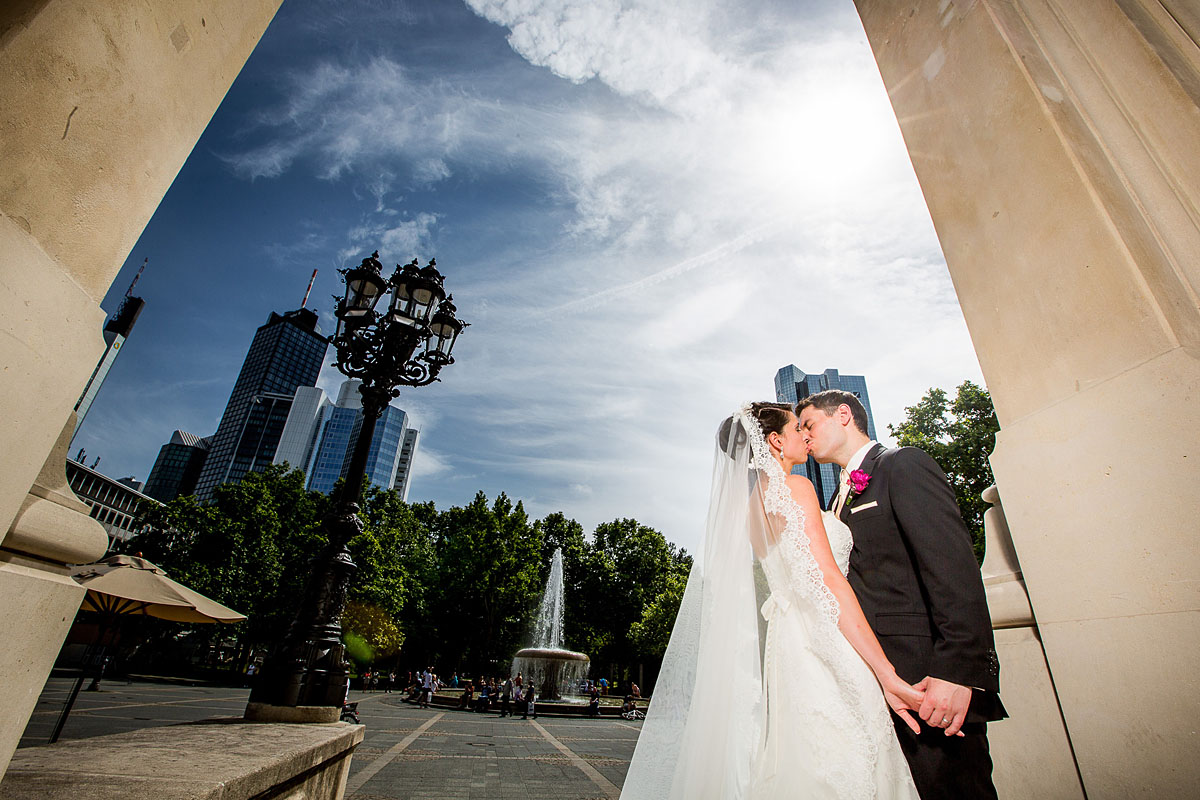 Hochzeitsfoto alte Oper Frankfurt - Fashion