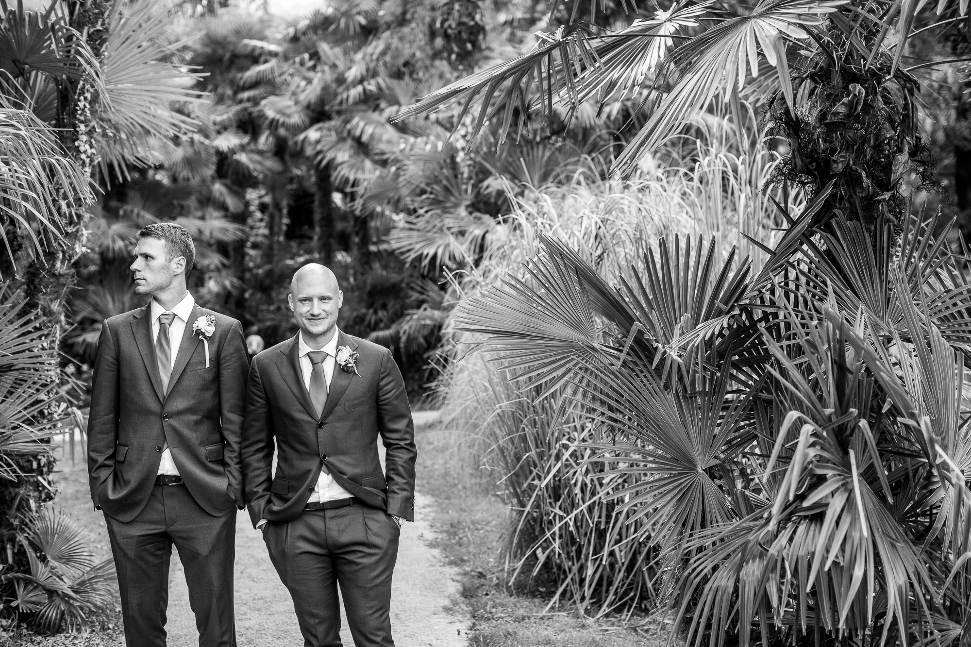 Hochzeit, Groom, best man, Anzug, suit, blacktie, garten, hotel, happy, married, wedding, photography, 